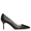 BB70 black leather pumps