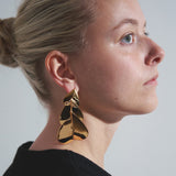 Le Coeur long gold earrings