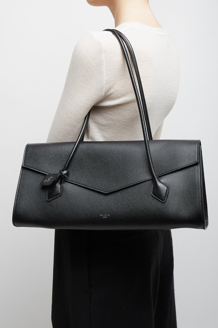 Le Teckel Flap black bag