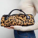 Le Teckel leopard brown clutch