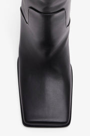 Square 90 black high boots