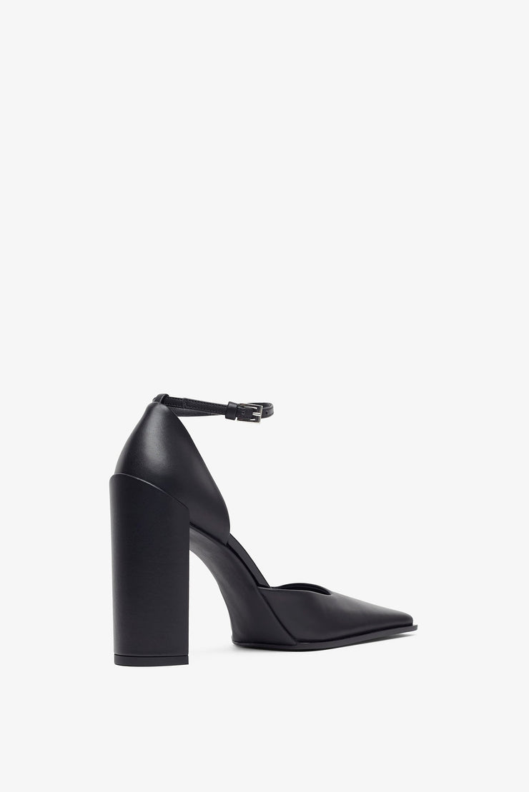 Square 90 black pumps