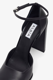 Square 90 black pumps