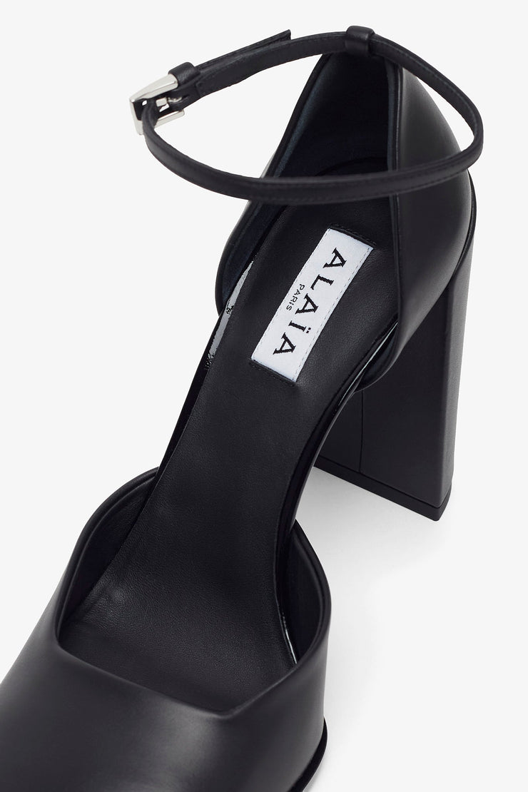 Square 90 black pumps