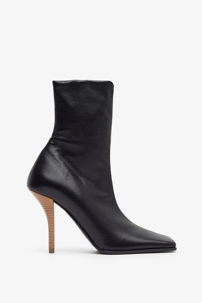 Black 90 leather ankle boots