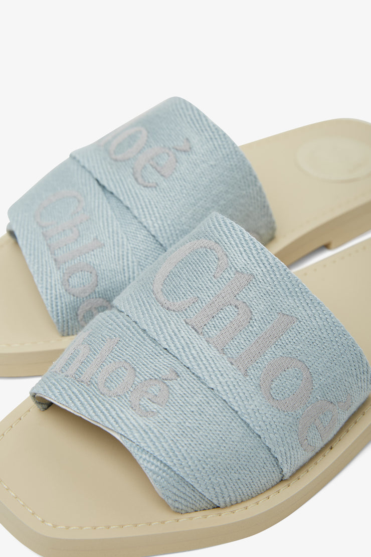 Woody light blue slides