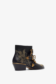 Susan black boots