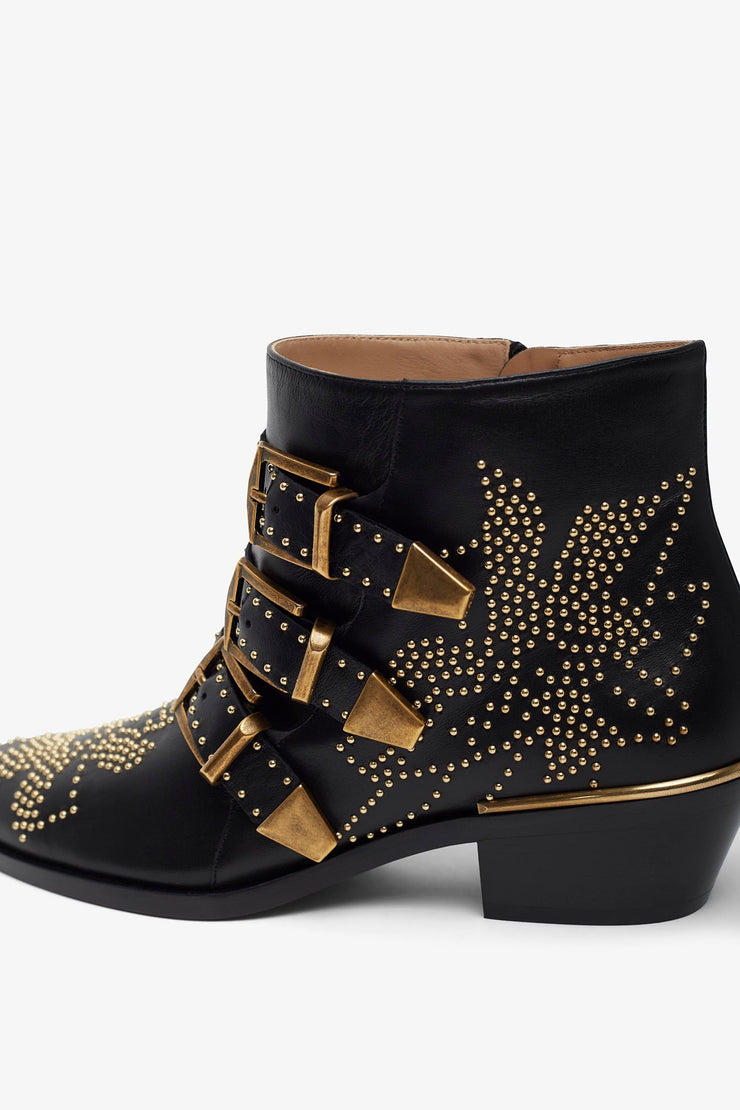 Susan black boots