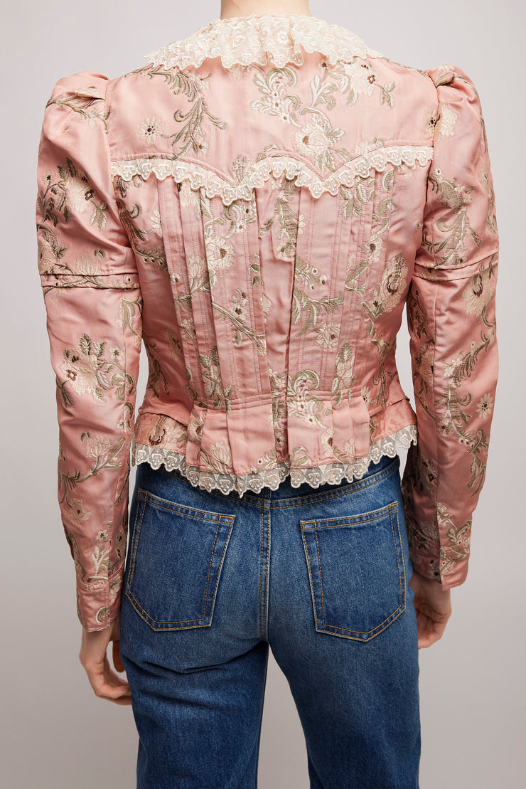 Fitted pink jacket