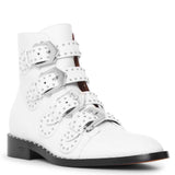 Elegant white flat boots