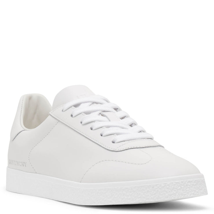 Town low-top white sneakers