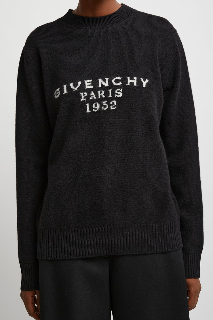Crew neck black sweaters