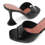 Lupita 95 black leather mules