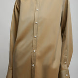 Button collar shirt