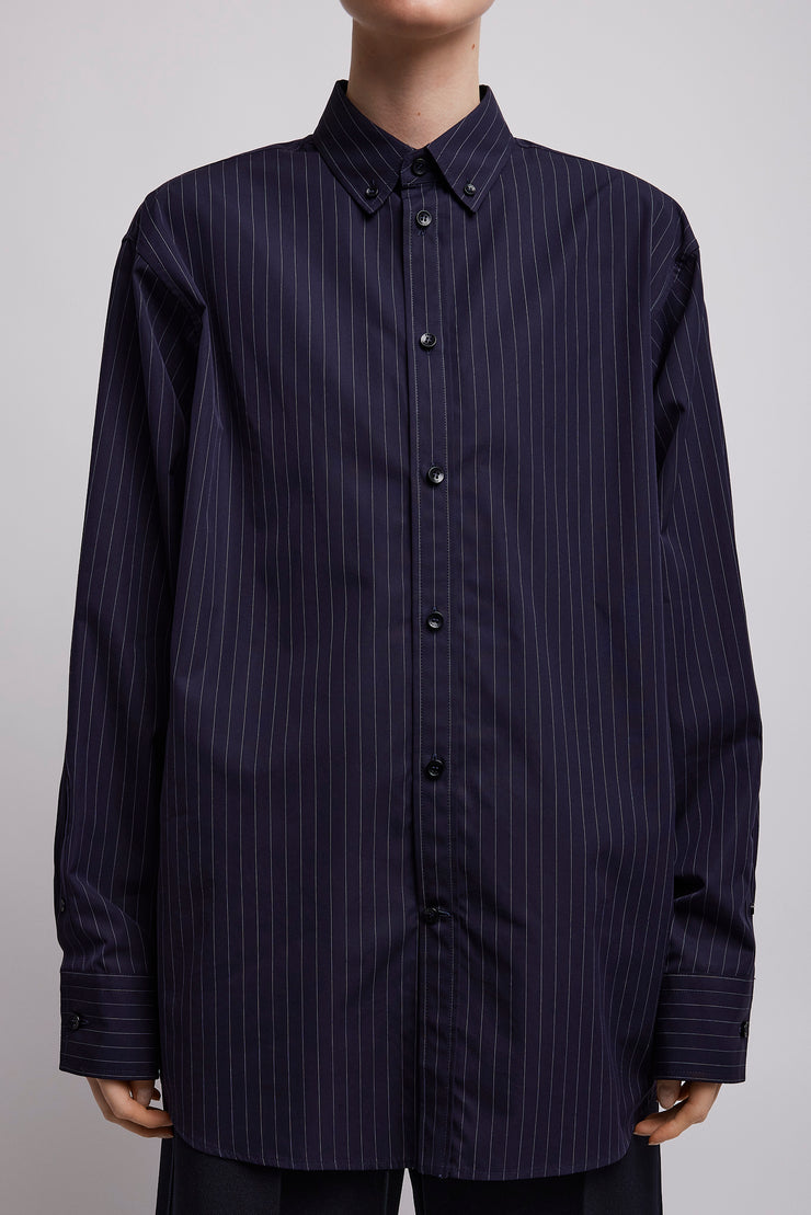 Button blue collar shirt