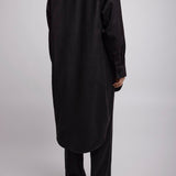 Elongated grey shirt