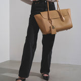 Classic tote light camel bag