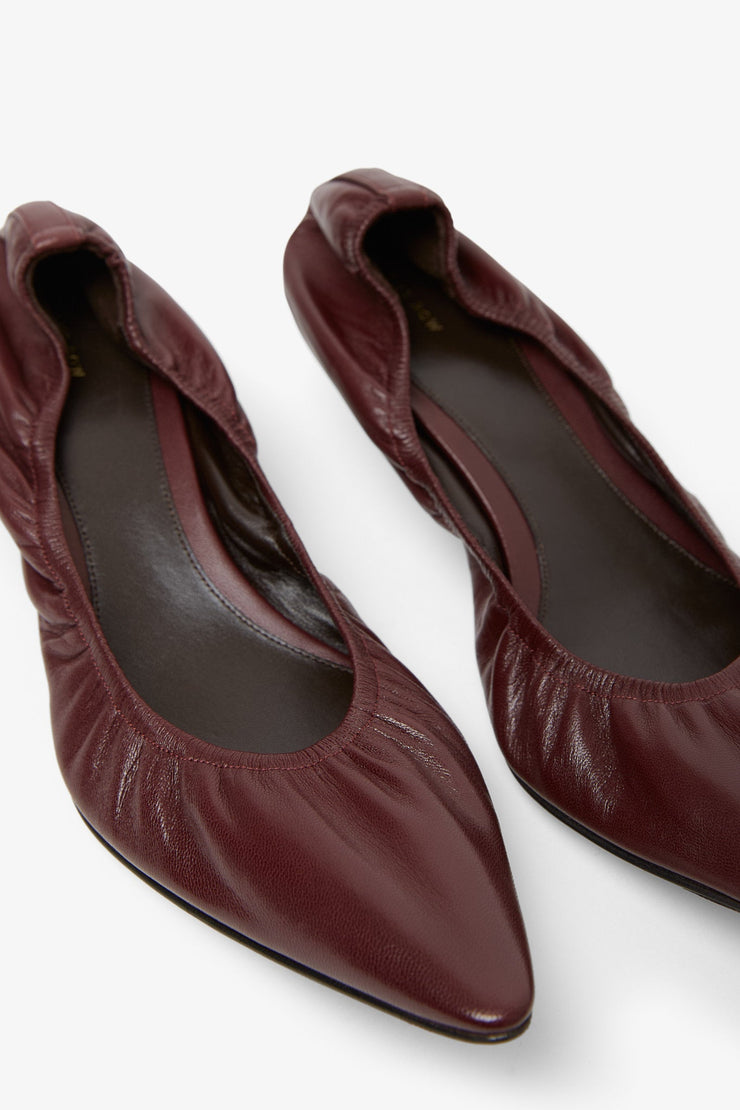 Liisa burgundy kitten pumps