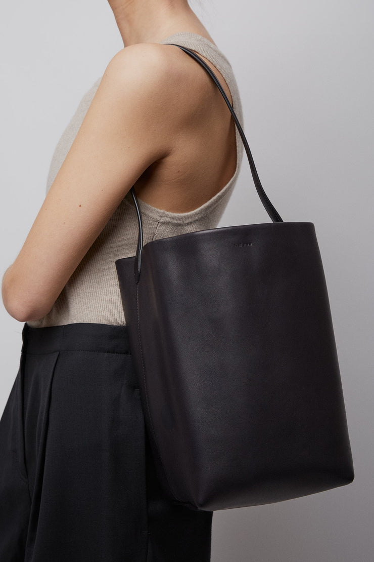 Medium N/S black park tote bag