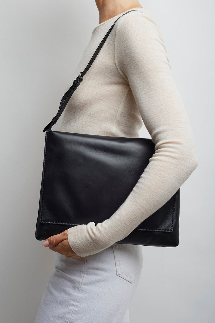 Nan black leather shoulder bag