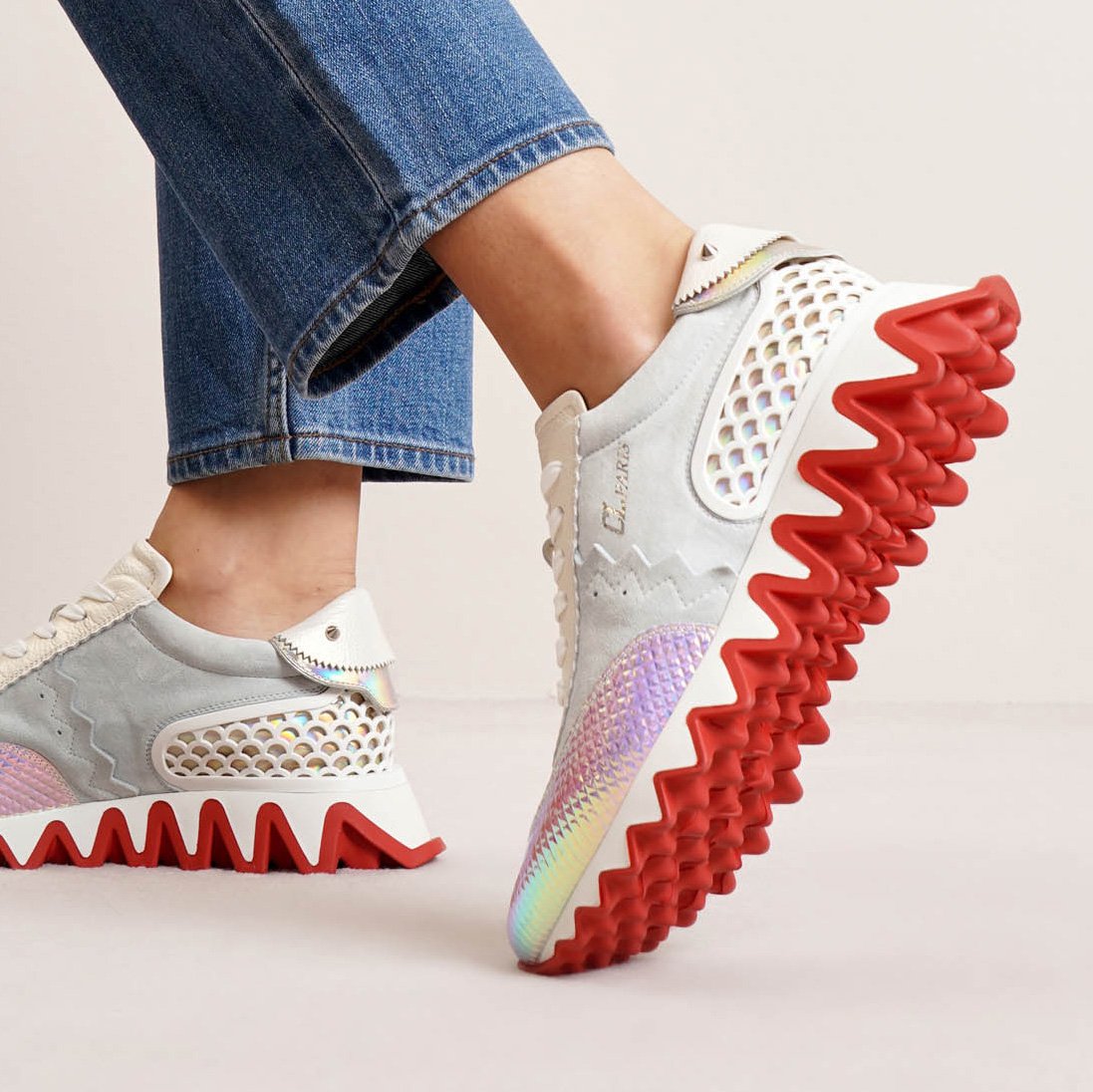 hover