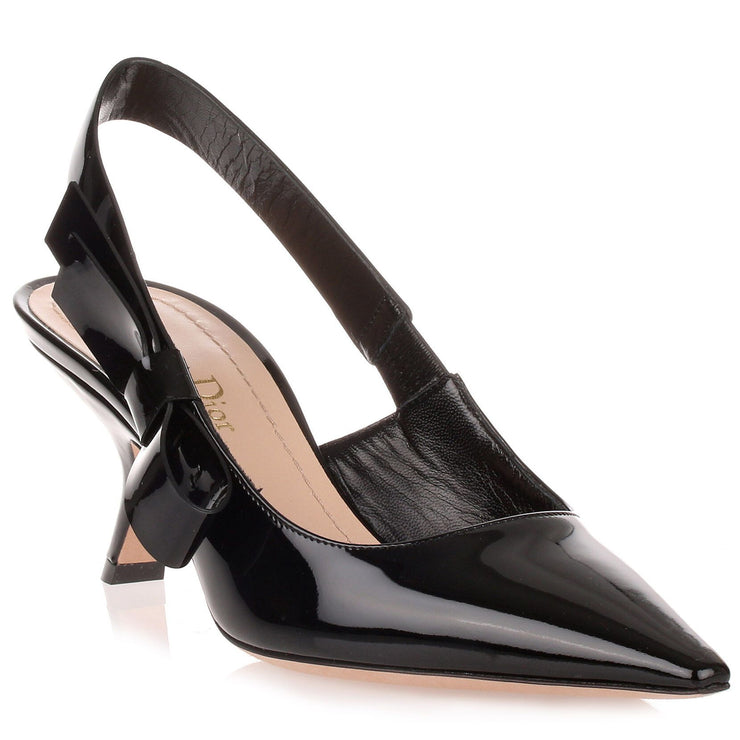 Black patent leather J'adior pump