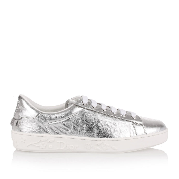 Silver crinkled leather sneaker