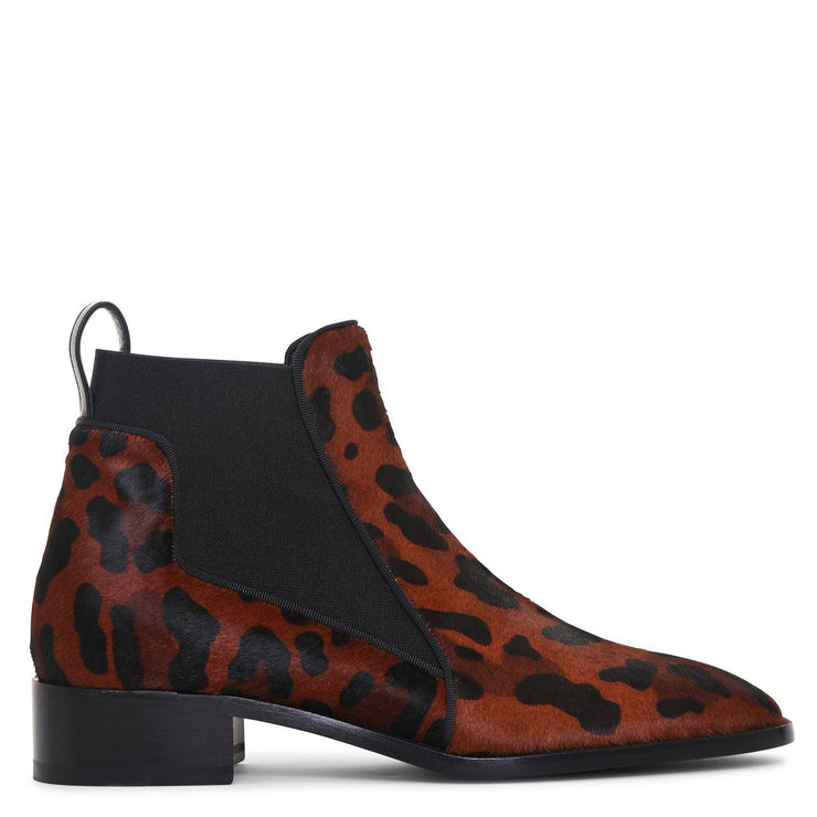 Marmada Flat leopard boots