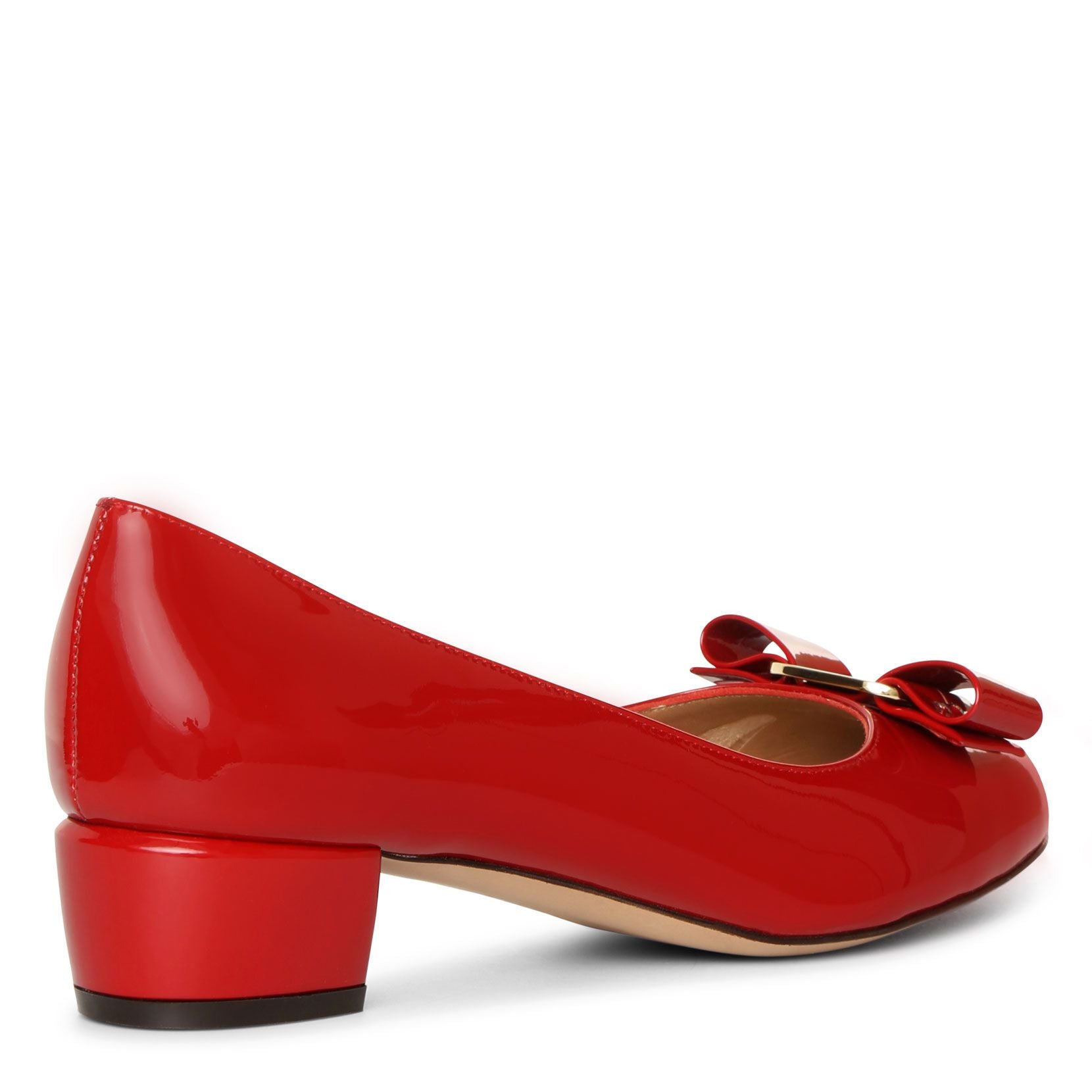 Vara bow patent pumps